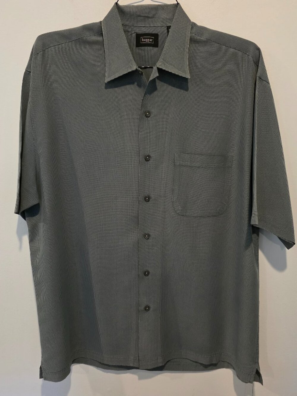 Haggar Short-Sleeve Dress Shirt, Size L, EUC